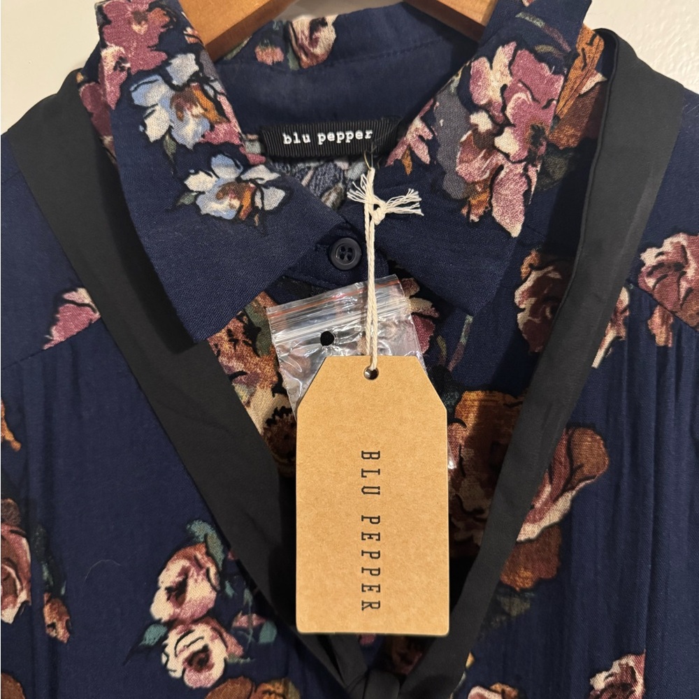 Navy Floral Long Sleeve Blouse - Picture 12 of 12